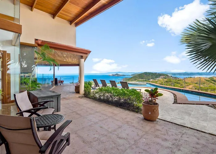 Infinity Pool Dual Ocean & Views Pousada *